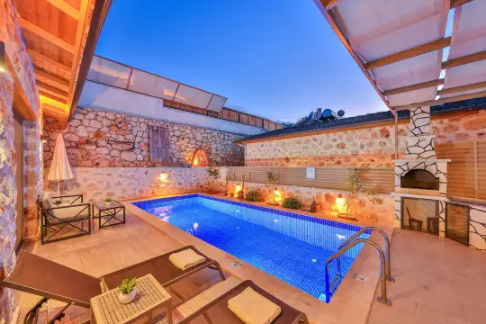 VILLA LIO