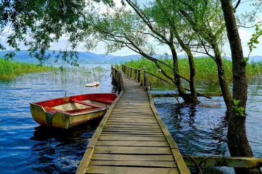 Why is Sapanca So Popular for Holiday?