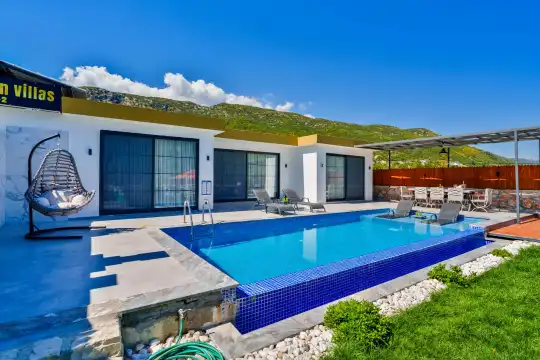 VILLA ROXY 1