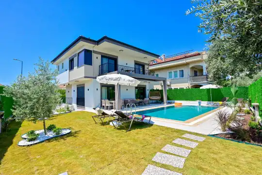 Villa Maylora