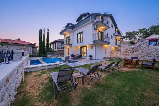 Villa Elina 2