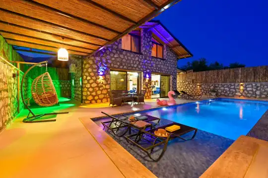 VILLA LUCASIA