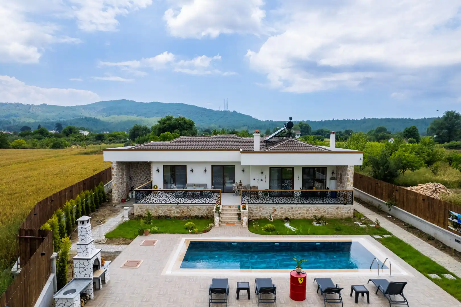 Villa Akşin in Yesil Uzumlu, with Private Pool