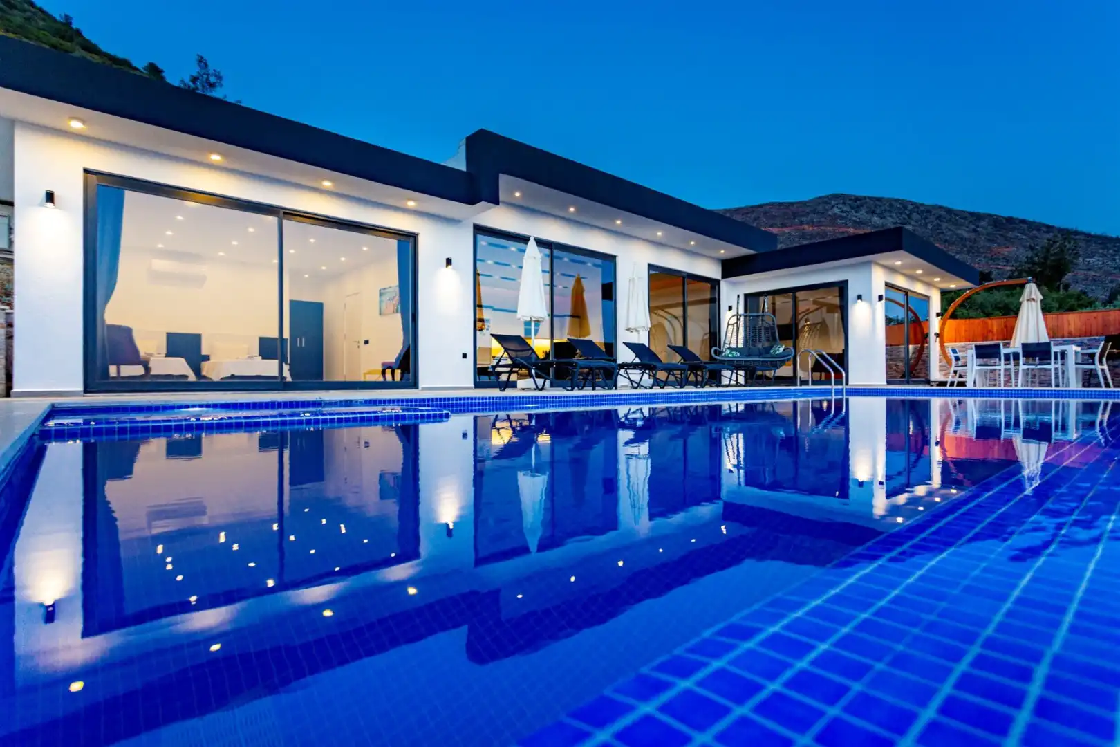 VİLLA CANYON in Uzumlu, with Private Pool