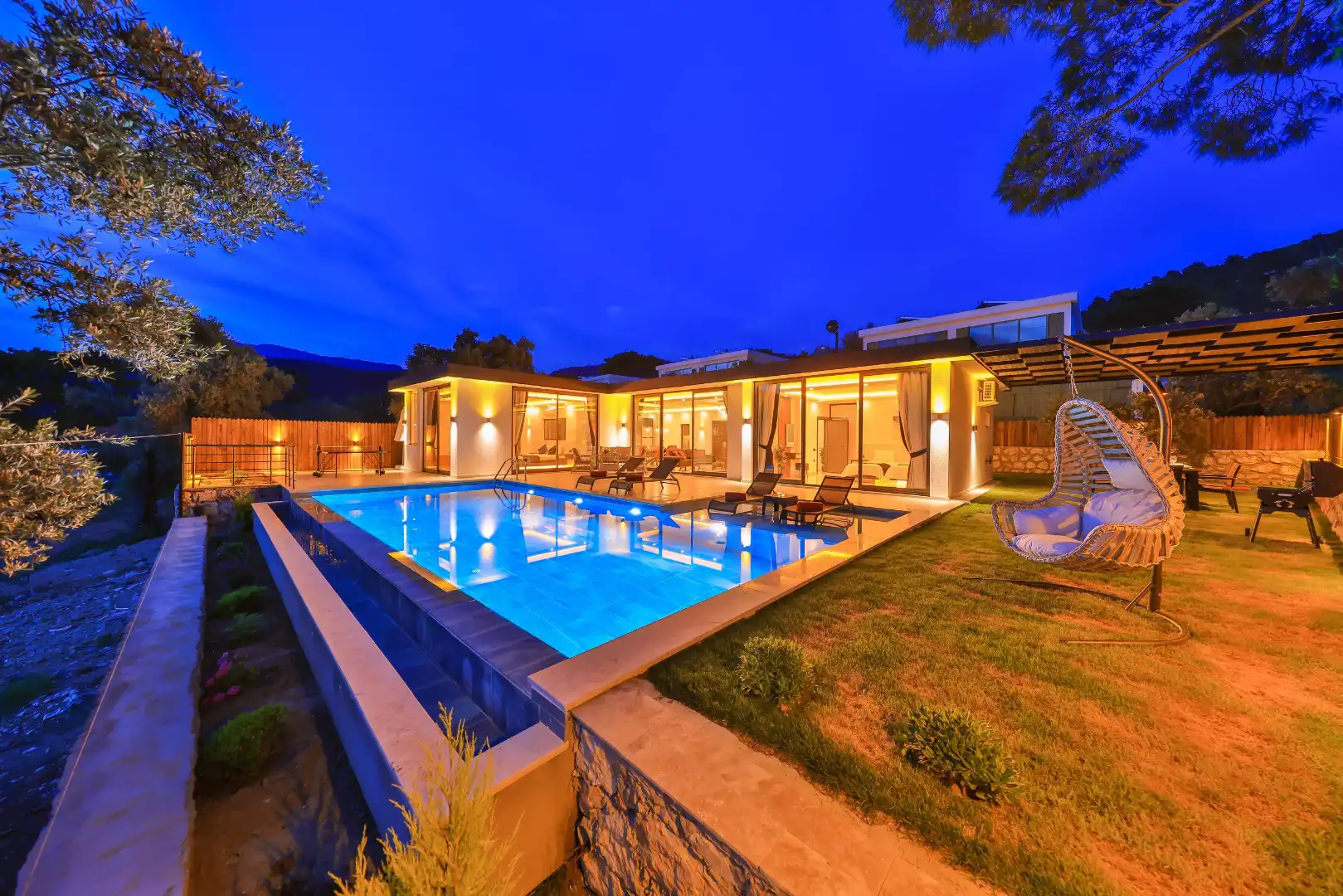 VİLLA CARNA in Yesilkoy, with Private Pool