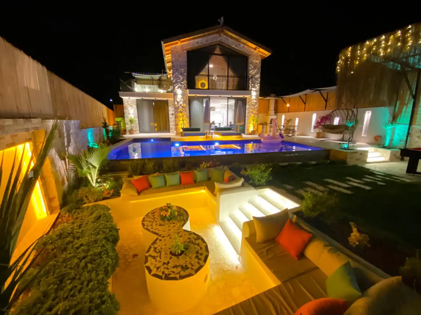 Villa Penta in Caykoy, with Private Pool