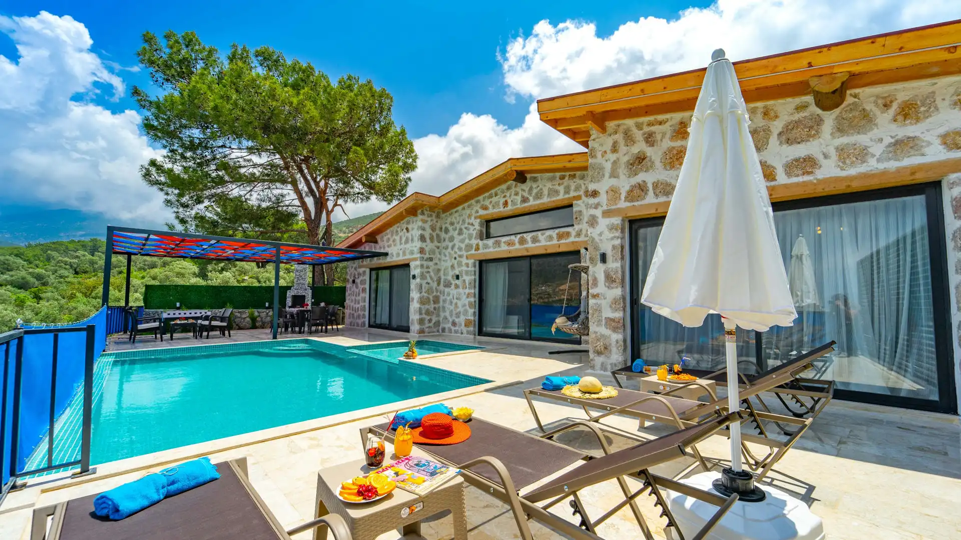 VİLLA CLİFF in Yesilkoy, with Private Pool