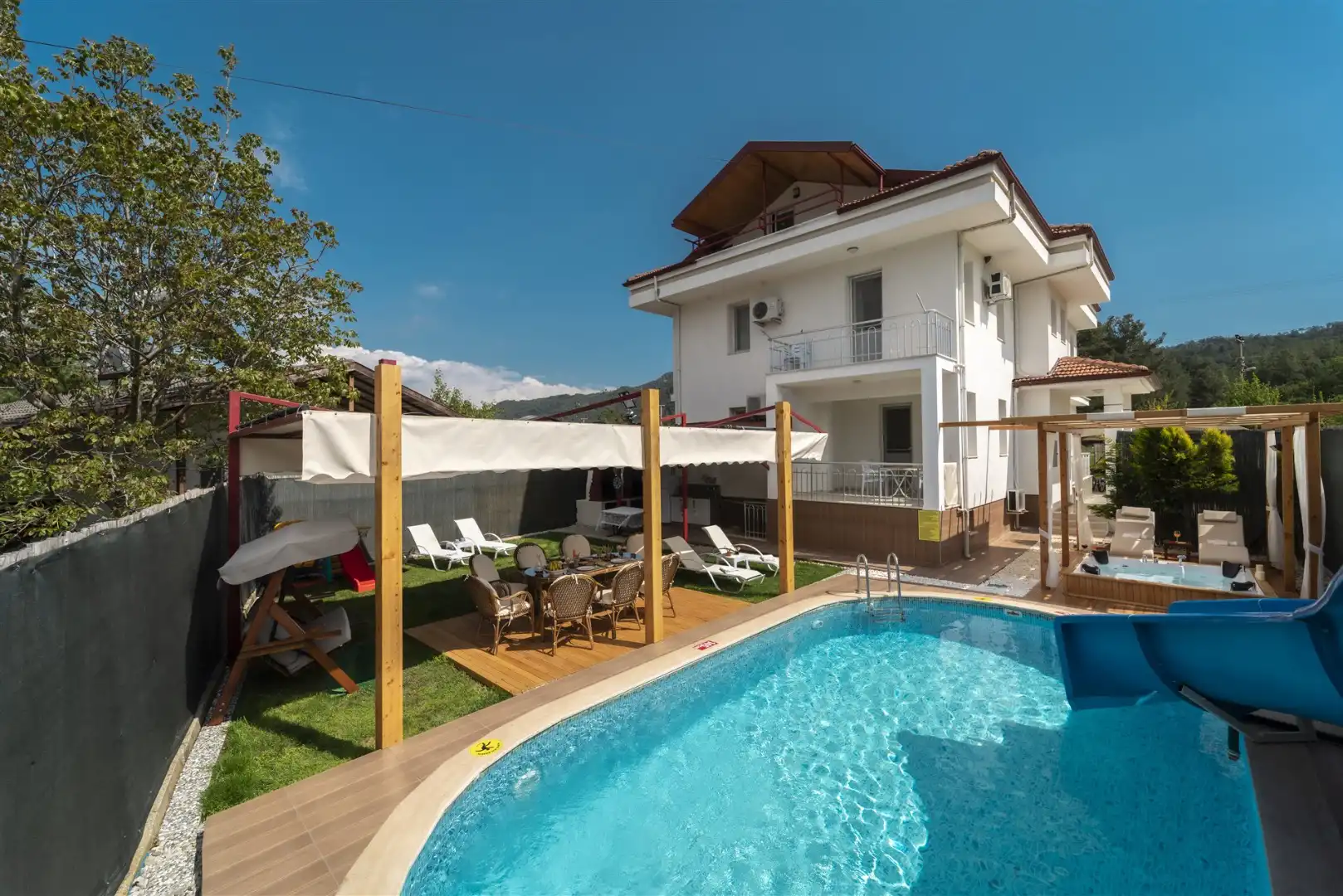 VİLLA GOKCEM GARDEN in Yesil Uzumlu, with Private Pool