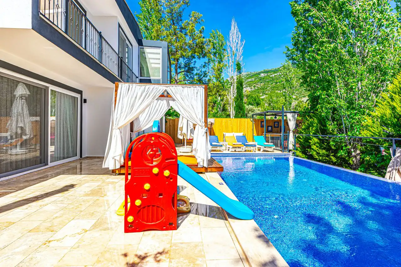 VİLLA MELINDA in İslamlar, with Private Pool