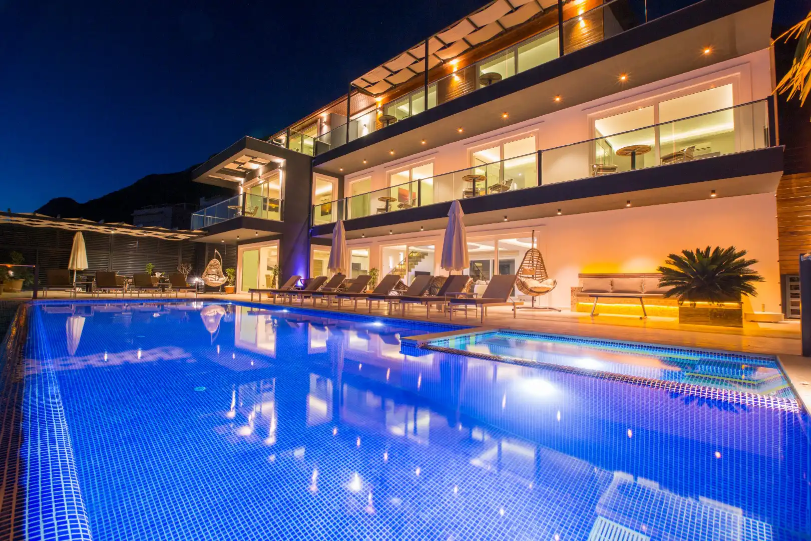 Villa Dakota in Kordere, with Private Pool