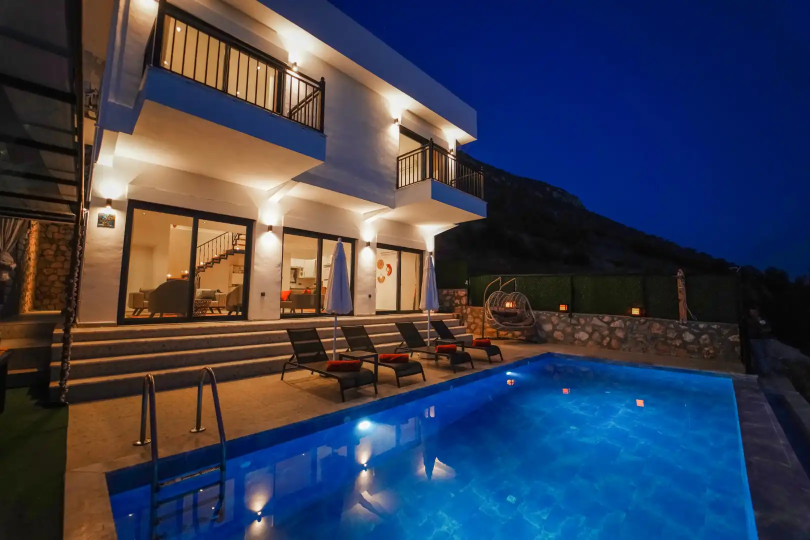 VILLA RAYNE in Kordere, with Private Pool