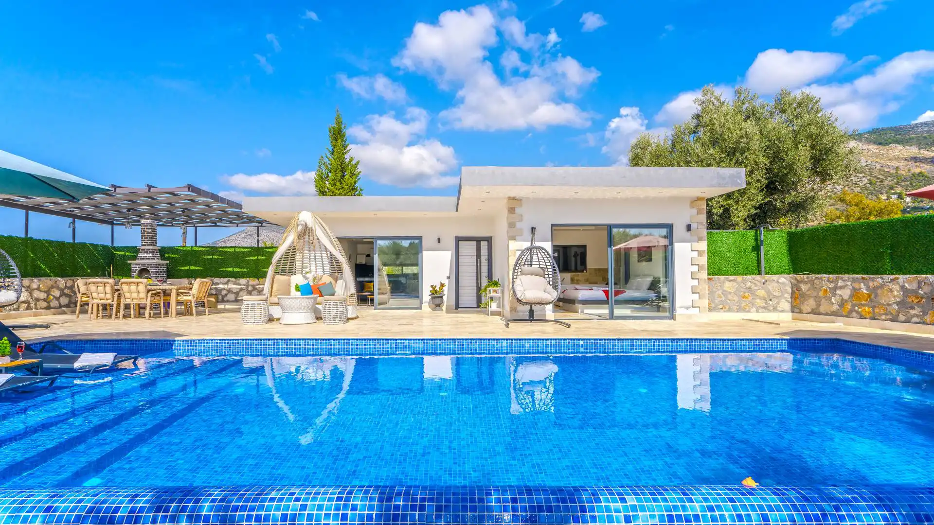 VİLLA SAKURA in Uzumlu, with Private Pool