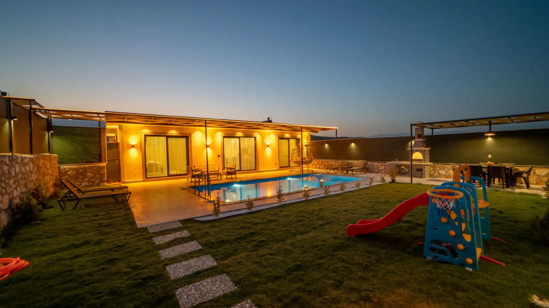 VİLLA LİRİO 1 in Seydikemer, with Private Pool